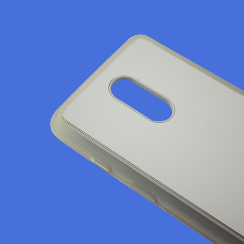 Vidéo montrant le processus de fabrication d'une coque 2D TPU